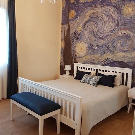 The Starry Night Apartment Batumi Exterior photo