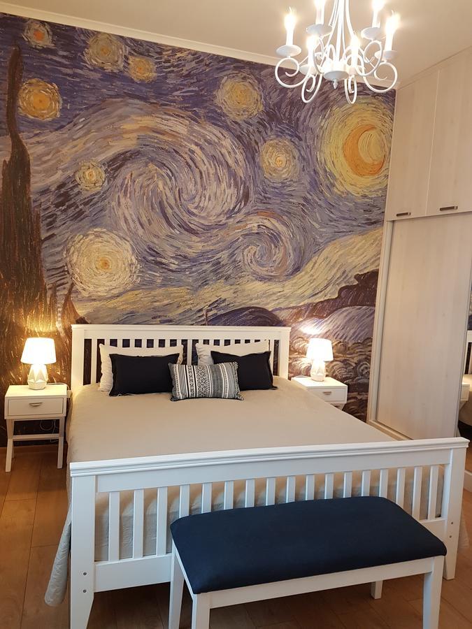 The Starry Night Apartment Batumi Exterior photo