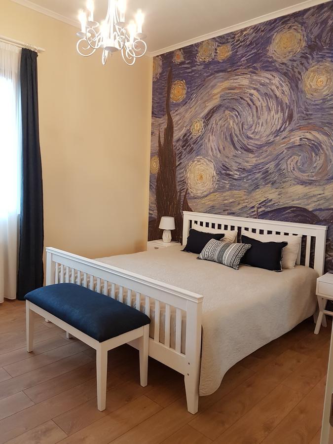 The Starry Night Apartment Batumi Exterior photo