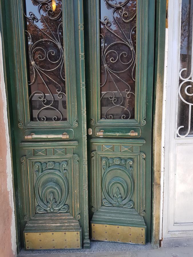 The Starry Night Apartment Batumi Exterior photo